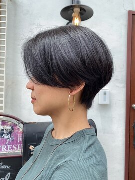 ノエル(NOEL) 横顔すっきりハンサムショート