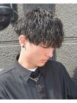 フリーク バーバーショップ 都島店(FREAK BARBER SHOP) 黒髪ツーブロックモテマッシュ縦落ちツイストスパイラルパーマ