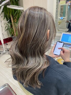 ビス リアン 川口店(Vis lien) 大人可愛い小顔くびれボブダークアッシュグレージュブリーチなし