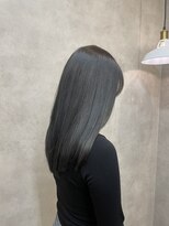 ウタリ(utari)&nbsp;透明感オリーブグレージュ【難波 桜川/髪質改善】