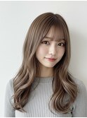 透明感グレージュカラー