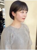 ショートボブ 顔周りカット 艶髪 グレージュ 透明感カラー 20代