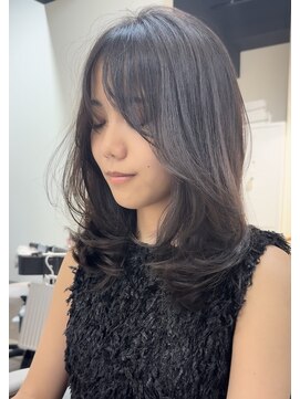 カラ フクオカ(Cara FUKUOKA) 【ミディアムレイヤー&ショコラグレージュ】福岡レイヤーカット