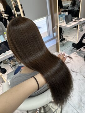 ロンドルピナス 小倉(Lond Lupinus) ミディアムヘア暗めカラー/デザインカラー/フェイスフレーミング