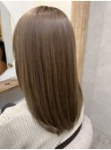 ミルクティーベージュ