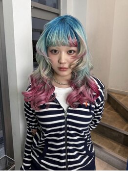 QUONの写真/《圧倒的な個性を表現したい人へ》髪を労りながら、個性を引き出すブリーチオンミックスカラーが可愛い◎