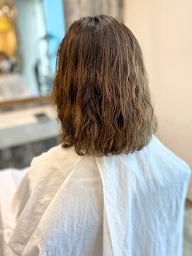 ヘアステージアミカル ミディアムパーマ
