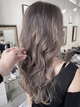 ナイン 麻布十番(NINE) ☆ハイライトバレイヤージュ☆