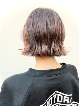 サロンボンジュール(salon Bonjour) 切りっぱなしボブ_