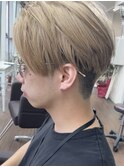 ハイトーン/センターパート/刈り上げ/前下がり