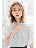 小顔レイヤーミディアムボブ