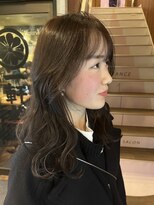 アヴァンス 天王寺店(AVANCE.) カーキグレージュ×透明感