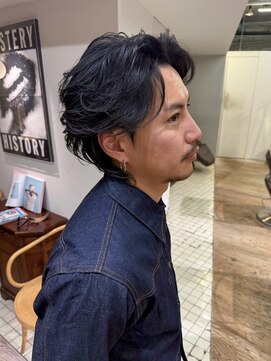 ヲタク(wotaku.) メンズパーマセンターパートマッシュ黒髪ショートブルーブラック