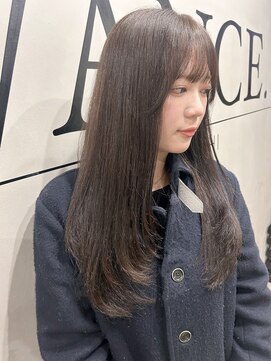 アヴァンス 神戸元町店(AVANCE.) 柔らかくすみブラウンにローレイヤー