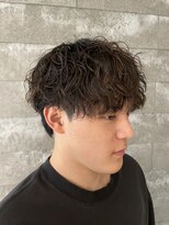 ニアウ 伊勢崎連取店(Niau)&nbsp;MEN’S HAIR/波巻きツイストスパイラル/リバースセンターパート