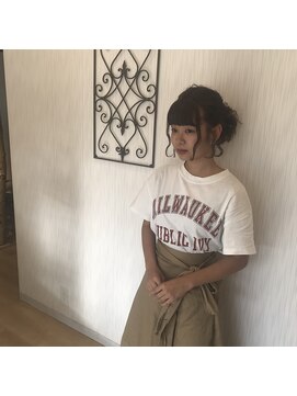 ミュゼドゥアートシエル(Musee du Art ciel) アンティーク調ツイストポニーテール