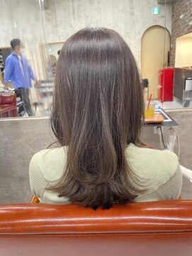 ルース(RUTH) ミディアムヘア