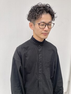 ヘアー アイス カンナ(HAIR ICI Canna) メンズマッシュ 黒髪センターパートパーマ メンズパーマ/ 井上