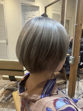 ヘアリゾート バルボア アイランド(hair resort Balboa Island) ショートボブ×グレージュ