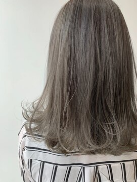 ジーナ 池袋(Zina) #イルミナ#アディクシー#デザインカラー