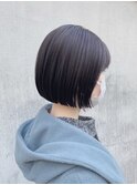 小顔に見せるミニボブ