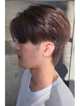六本木美容室 白金店 センターパート/ハンサムショート/ツーブロック/黒髪/マッシュ