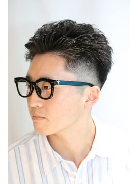 カーウォッシュバーバー(CARWASH BARBER) アップバング1ミリフェードアッシュブラック