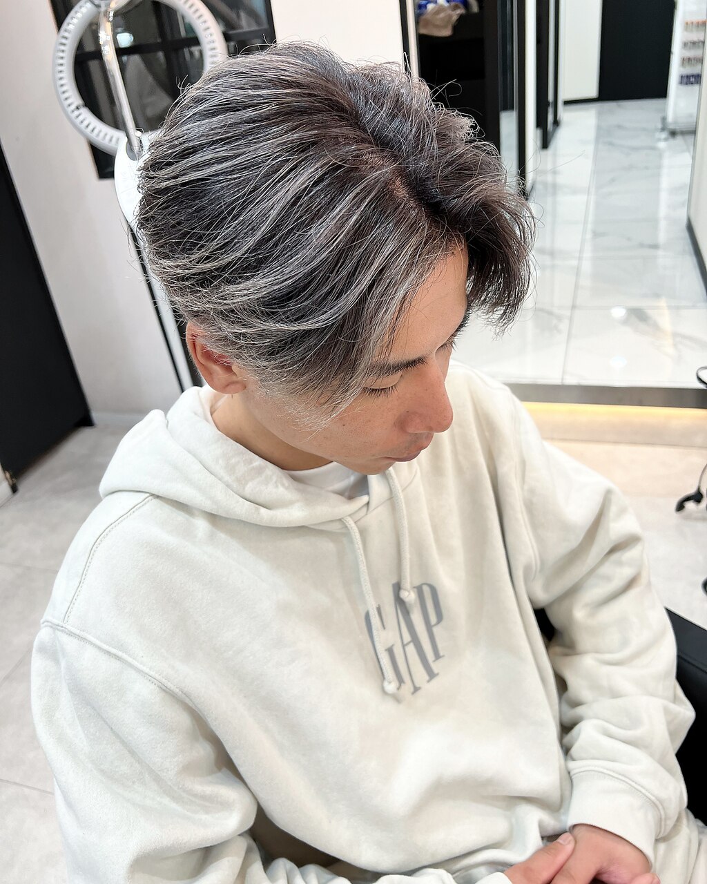 メンズバレイヤージュセンターパートスタイルツーブロック：L211246469