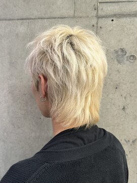 ソロ(soLo) 抜きっぱなしスパイキーショートウルフ