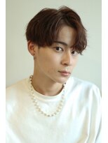 ゴッソ(gosso)&nbsp;センターパート　緩めスパイラル　ナチュラル束間