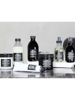 経験豊富なstylistが,髪のお悩みに寄り添いマンツーマンでカウンセリングから仕上げまで丁寧に行います。