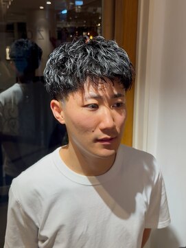 エイゾー(EIZO) ショートパーマ/メンズパーマ/短髪パーマ/スパイキーショート