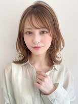 トゥーナ 表参道(tona) ミディアムレイヤー、外ハネボブ、グレージュ、脱白髪染め☆