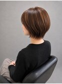 丸みショートボブ×立体感ブラウンハイライト　20代30代40代