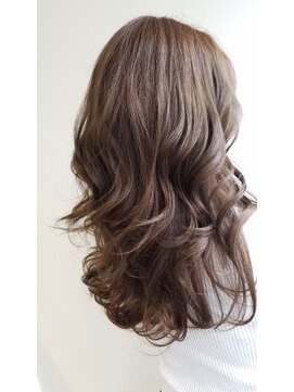 エイクス ヘア デザイン×美髪クリニック 千葉(AQs hair design) シルバーアッシュ×ロングレイヤー