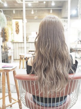 コニ(Coni) ♪Coni♪アッシュベージュナチュラルグラデーション