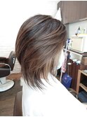 [伸びても馴染むママさんオススメ]ミディアムレイヤースタイル