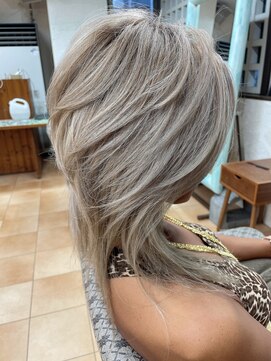 ヘアー デザイナーズ クルー ドルフィン(HAIR DESIGNERS CREW dolphin) シルバーウルフ