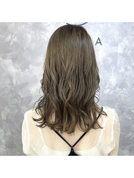 バッカ 横浜桜木町店(BACCA) ミディアム/ゴールドカーキ