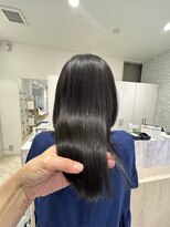 ケンジ 平塚 アネッタ(KENJE annetta) 艶髪ダークアッシュ