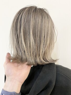 ラヴェ(LAWE.) シャドウルーツハイトーン