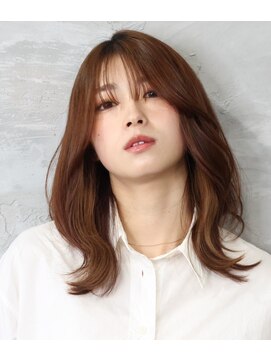 ウノ ア ウノ(uno a uno) くびれミディアム