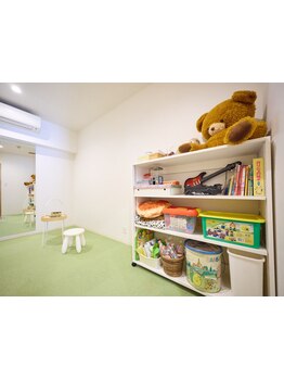 おもちゃや絵本、iPad完備でお子様も退屈しない☆ママもお子様も快適な、癒しのサロンタイムを…♪