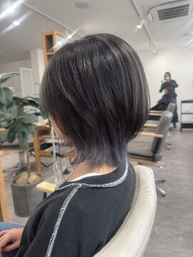 シロ(shiro.) インナーカラー×ミニウルフ＝かわいい