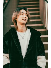 【内田 俊平】感動の艶髪をプロデュース。圧倒的な知識と技術で理想の韓国ヘア×髪質改善を叶えます。