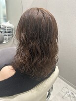 ロエ(Lowe') ミディアムウェーブアッシュカラー