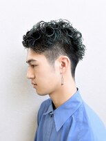 アイン(EIN) フェード×カーリーパーマ|スパイキーショート