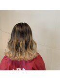 ホワイトベージュのグラデーション