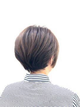 クオリス 上福岡店(QUALIS) 前下がり/小顔/ショート/ショートボブ/40代50代60代/白髪染め