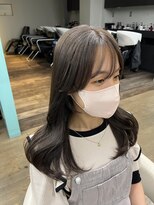 リーホリエ(Lee Horie)&nbsp;【Rie】ゆるふわグレージュカラー